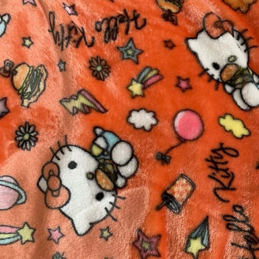 Hello kitty cloud throw blanket hamburger theme summer hellokittycore - Picture 10 of 10